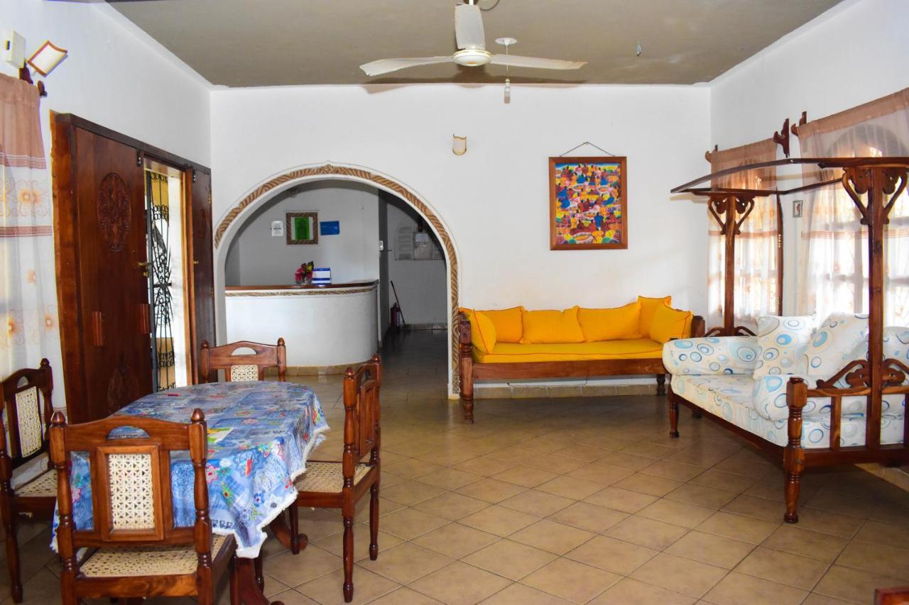Joysvilla Family Holiday Home Melinde Exterior foto